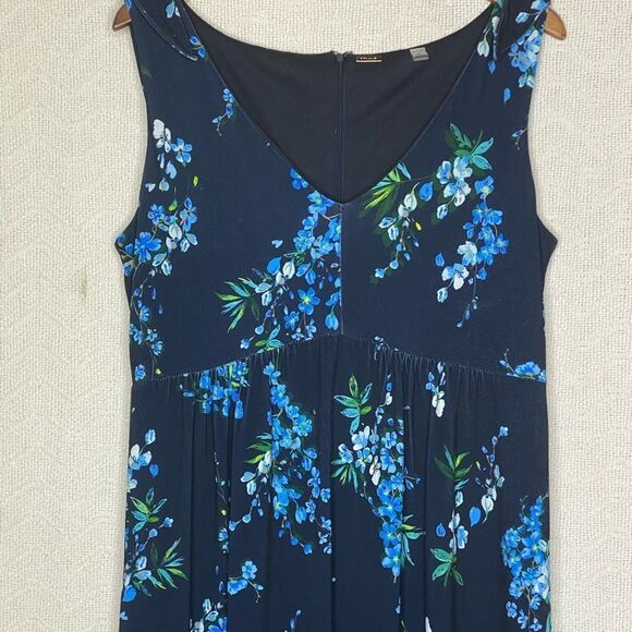 T. Tahari Floral Dress - Picture 6 of 6